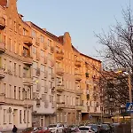 Art & Vintage - 2 Rooms, Close To Center *