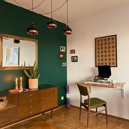 Lägenhet Art & Vintage - 2 Rooms, Close To Center
