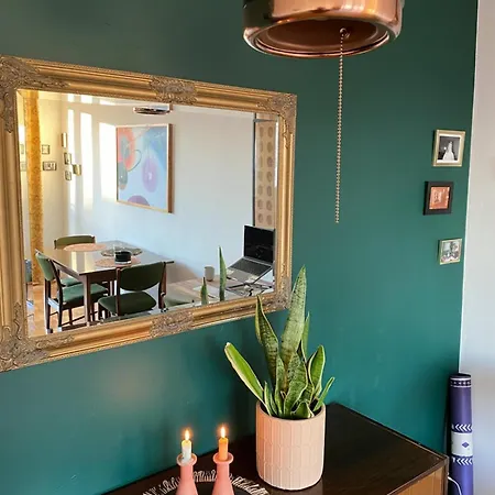 Lägenhet Art & Vintage - 2 Rooms, Close To Center *
